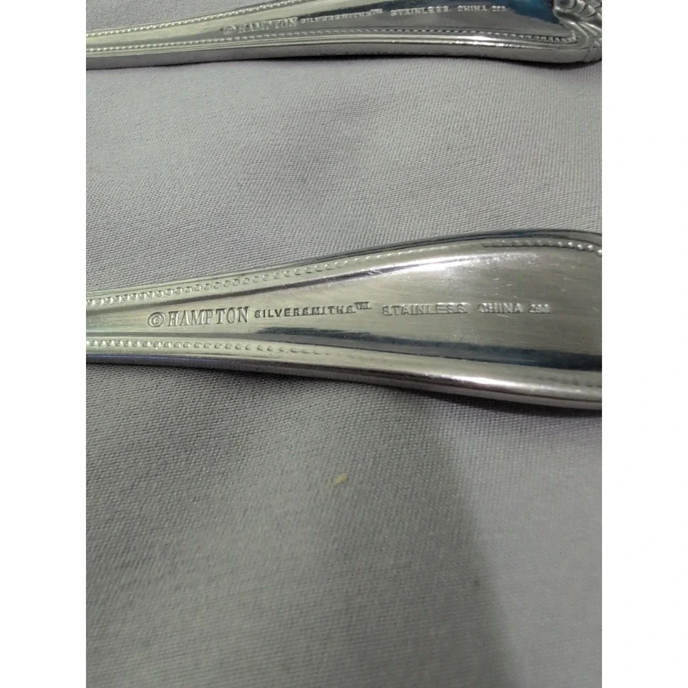 Hampton Silversmiths RENEE 3‎ Dinner Soup Spoons Stainless Flatware Gold Accent